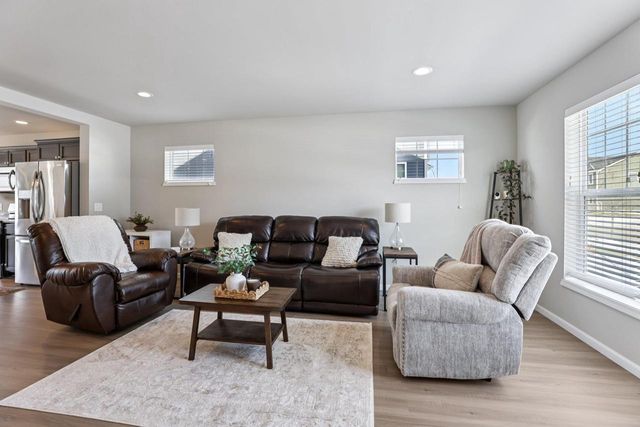 432 Crusader Point, Waunakee, WI 53597