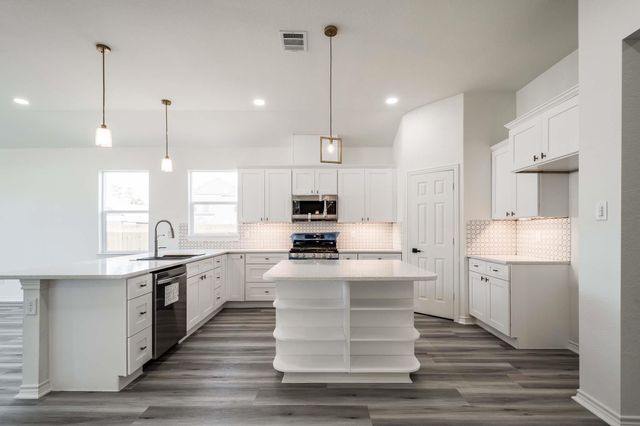 10411 Woodhill Spa Lane, Cleveland, TX 77327