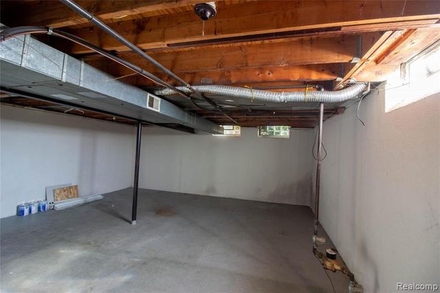 35452 Tanglewood Drive, Sterling Heights, MI 48312