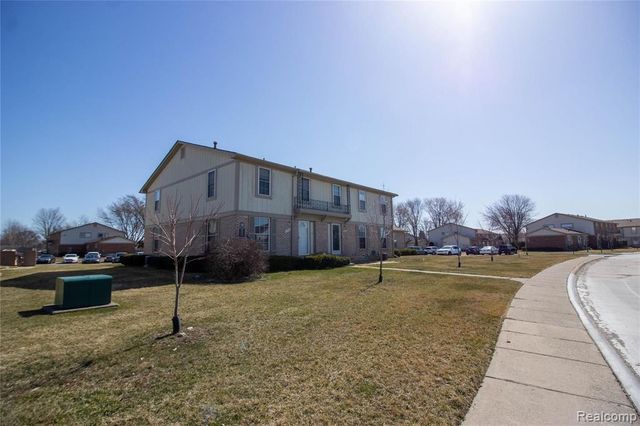 35452 Tanglewood Drive, Sterling Heights, MI 48312