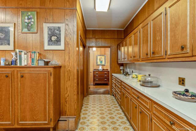 43 Halsey Road, Remsenburg, NY 11901