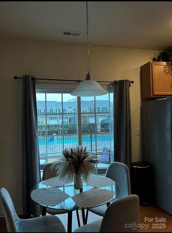 15217 Wrights Crossing Drive, Charlotte, NC 28278