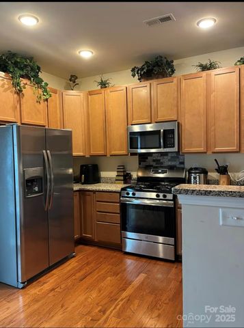 15217 Wrights Crossing Drive, Charlotte, NC 28278