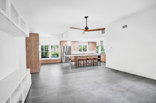 5120 SW 117th Way, Cooper City, FL 33330