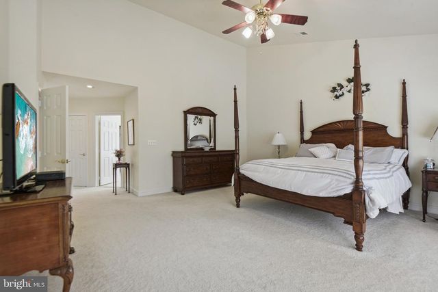 4765 CHARTER CT, Woodbridge, VA 22192