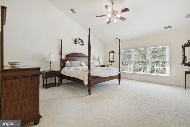 4765 CHARTER CT, Woodbridge, VA 22192