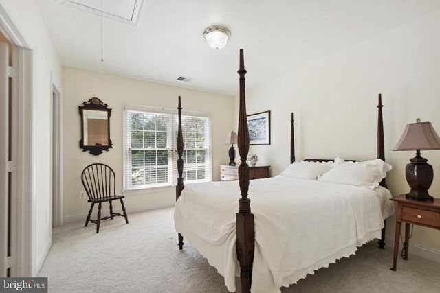 4765 CHARTER CT, Woodbridge, VA 22192