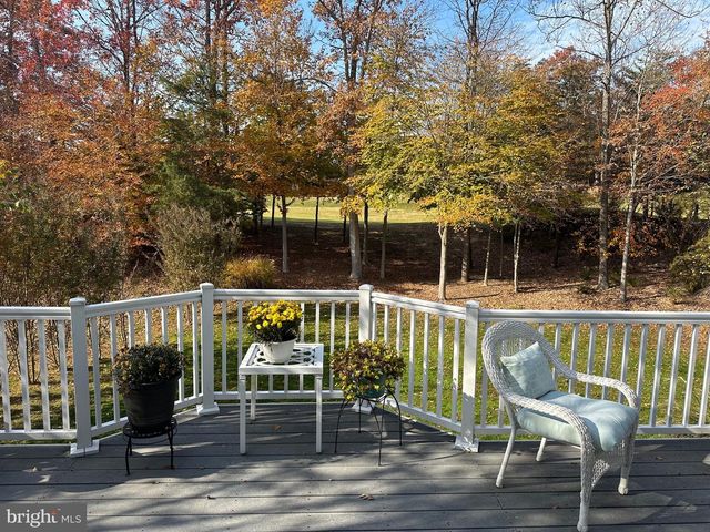 4765 CHARTER CT, Woodbridge, VA 22192