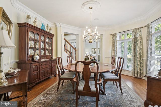 4765 CHARTER CT, Woodbridge, VA 22192