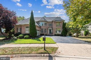 4765 CHARTER CT, Woodbridge, VA 22192