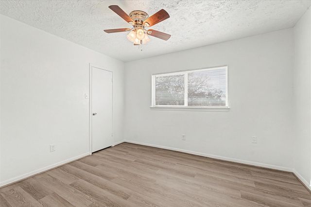 8334 Country View Drive, Houston, TX 77040