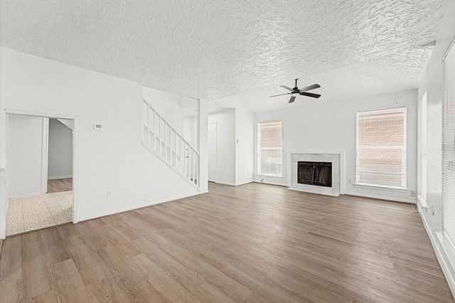 8334 Country View Drive, Houston, TX 77040