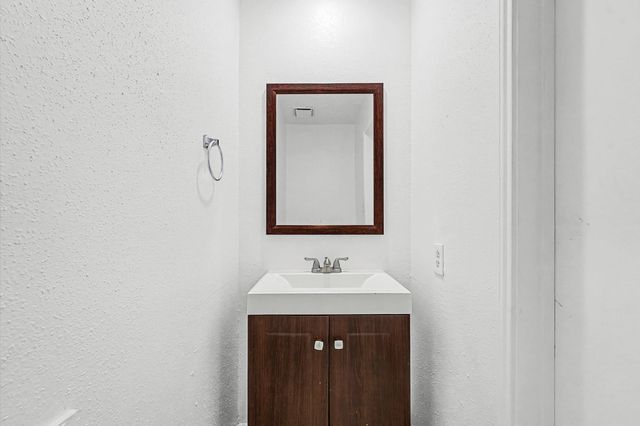 8334 Country View Drive, Houston, TX 77040