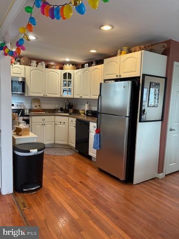 665 SCHOOLSIDE LN, Swarthmore, PA 19081