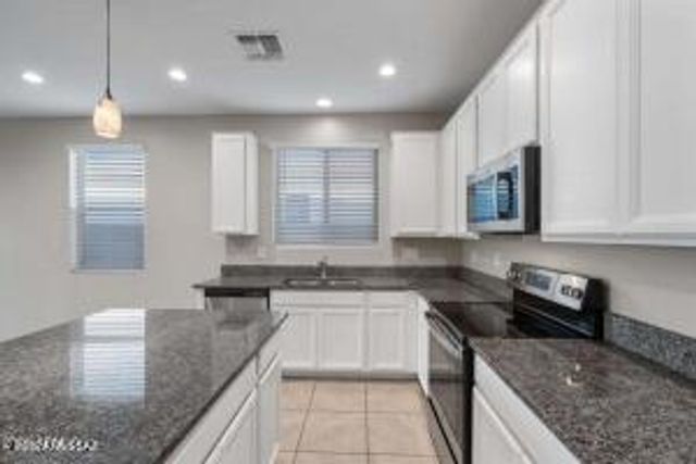 1642 W Hopi Drive, Coolidge, AZ 85128