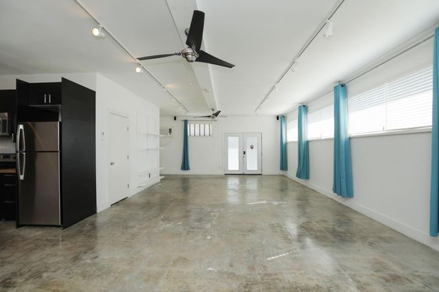 2215 Cleburne Street, Houston, TX 77004