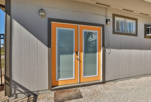 2215 Cleburne Street, Houston, TX 77004