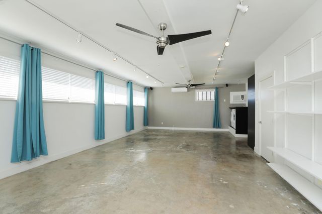 2215 Cleburne Street, Houston, TX 77004