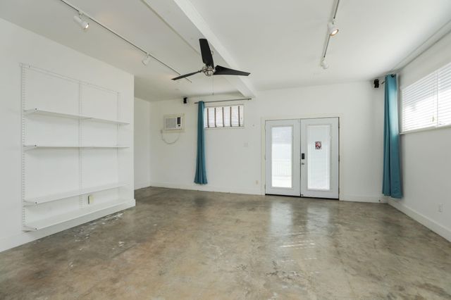 2215 Cleburne Street, Houston, TX 77004