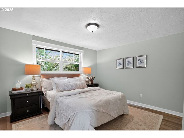 26280 S BEAVERCREEK Rd, Beavercreek, OR 97004