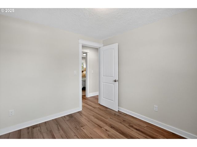 26280 S BEAVERCREEK Rd, Beavercreek, OR 97004