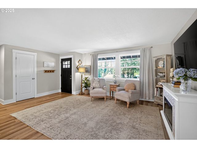 26280 S BEAVERCREEK Rd, Beavercreek, OR 97004