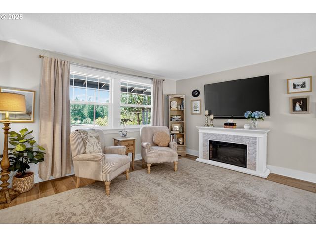 26280 S BEAVERCREEK Rd, Beavercreek, OR 97004