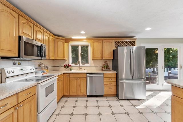405 Salem Street, Wilmington, MA 01887