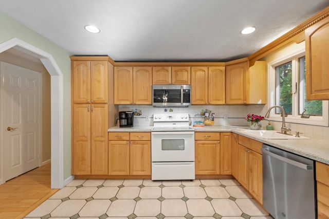 405 Salem Street, Wilmington, MA 01887