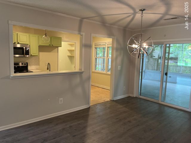 352 Oxford Road, Ladson, SC 29456