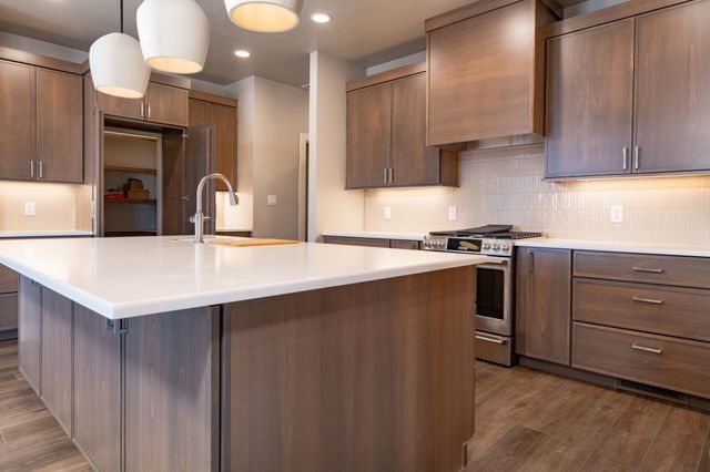 2284 Culebra Peak Court, Grand Junction, CO 81507