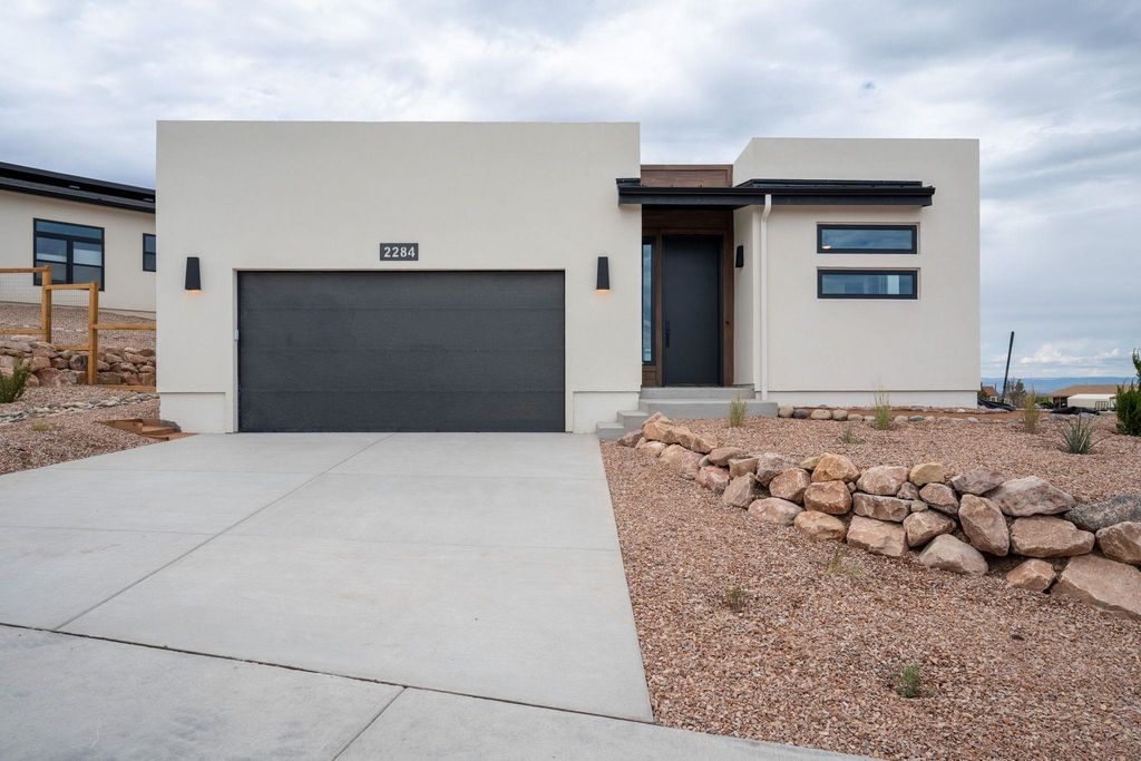 2284 Culebra Peak Court, Grand Junction, CO 81507