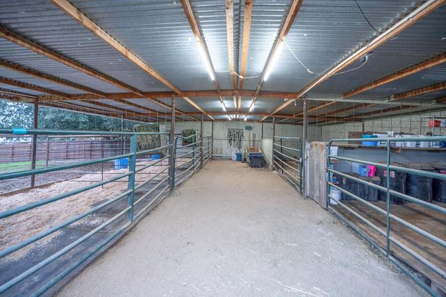 4568 Roadrunner Dr, Ione, CA 95640