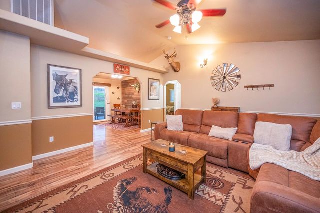 4568 Roadrunner Dr, Ione, CA 95640