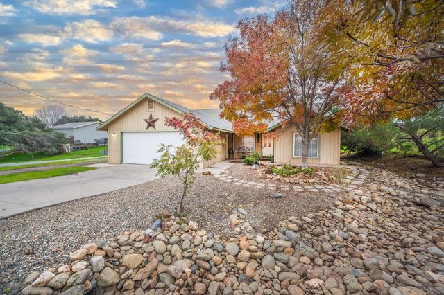 4568 Roadrunner Dr, Ione, CA 95640
