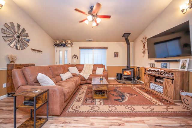 4568 Roadrunner Dr, Ione, CA 95640