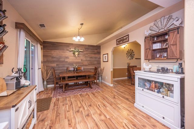 4568 Roadrunner Dr, Ione, CA 95640