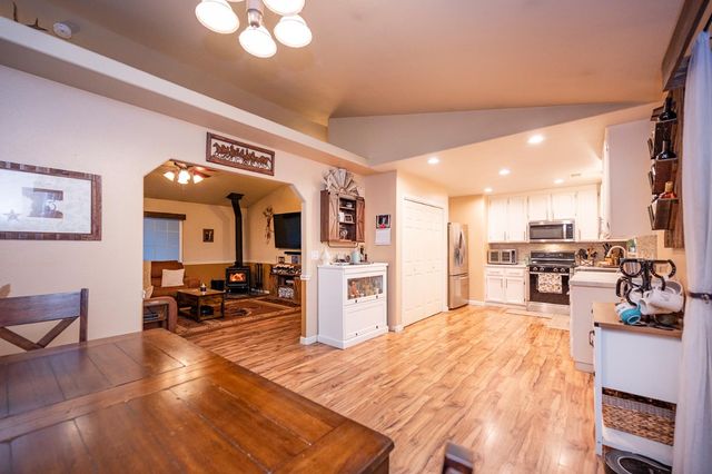 4568 Roadrunner Dr, Ione, CA 95640