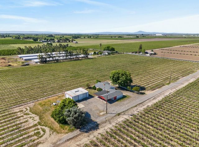 20362 N Ray Rd, Lodi, CA 95242