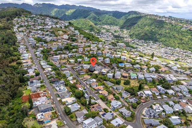 2234 St Louis Drive, Honolulu, HI 96816