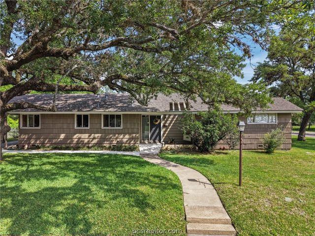 800 Park Place, College Station, TX 77840