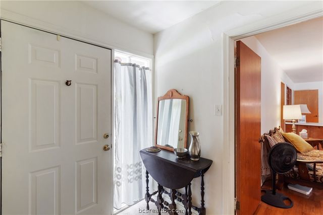 800 Park Place, College Station, TX 77840