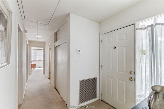 800 Park Place, College Station, TX 77840