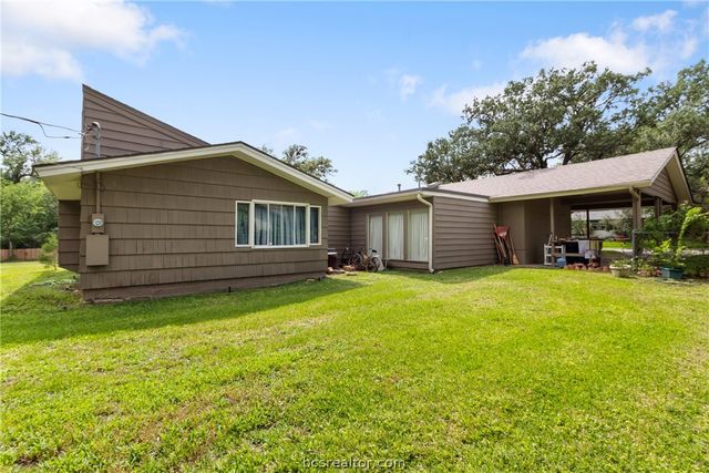 800 Park Place, College Station, TX 77840