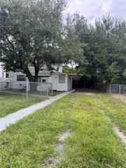 1613 NW 45th St 1613, Miami, FL 33142