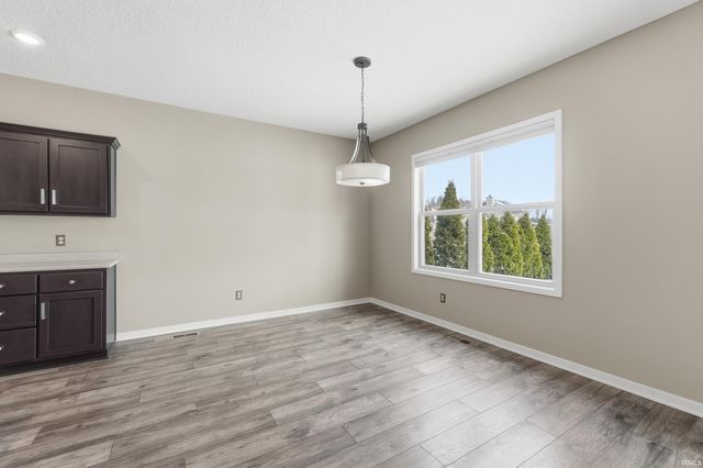 7119 Evansbrook Drive, Fort Wayne, IN 46835