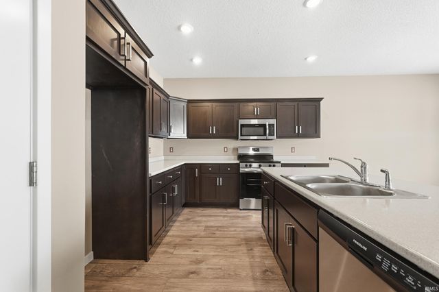 7119 Evansbrook Drive, Fort Wayne, IN 46835