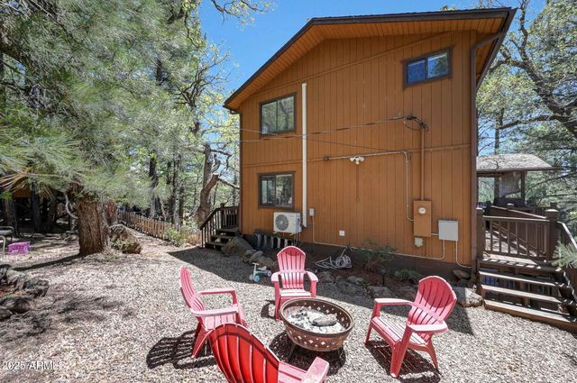 1070 E LAKE MEADOW Circle, Munds Park, AZ 86017