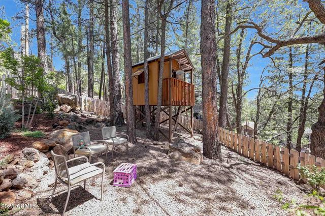 1070 E LAKE MEADOW Circle, Munds Park, AZ 86017