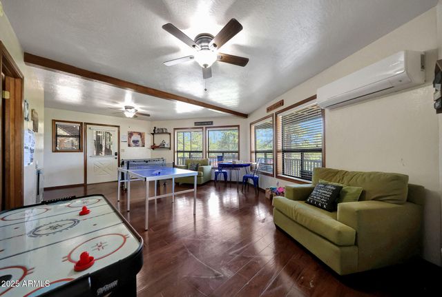 1070 E LAKE MEADOW Circle, Munds Park, AZ 86017